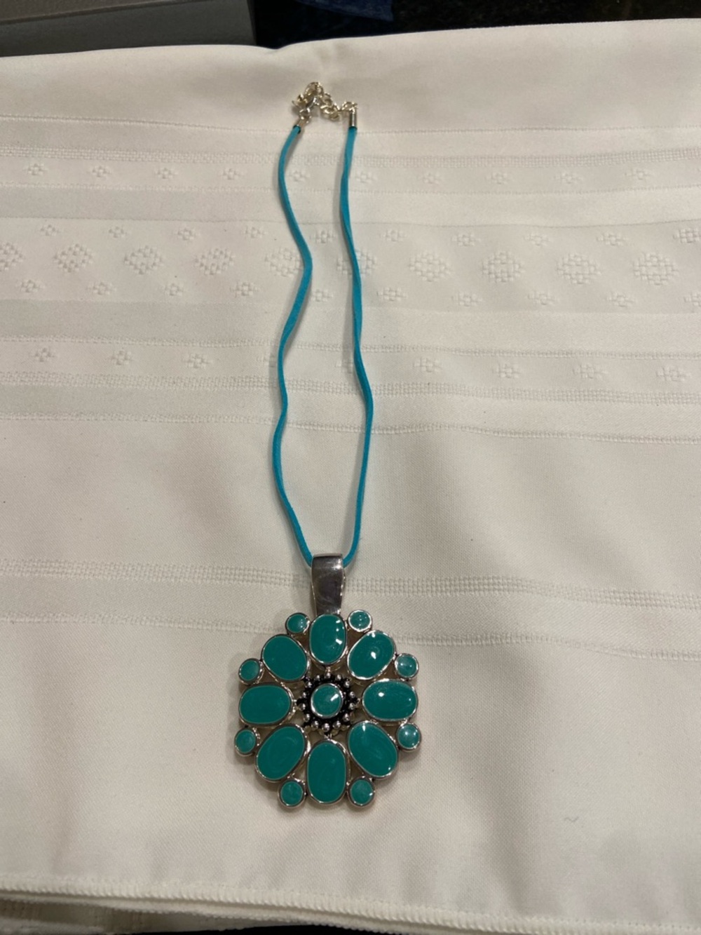 Premier Designs "Flipside Reversible Enhancer/Pendant